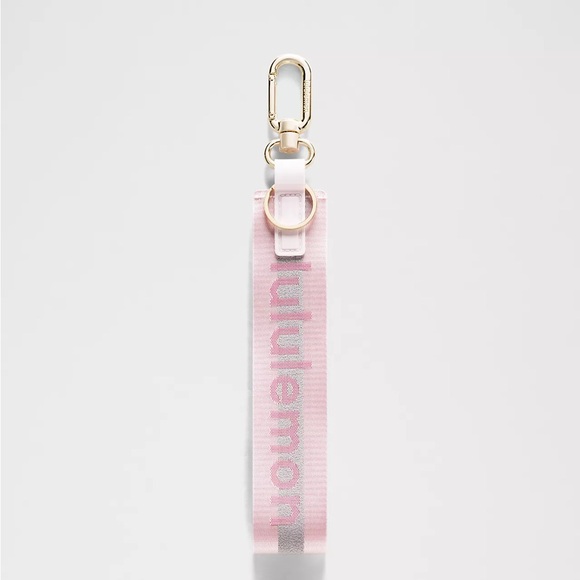 Lululemon Never Lost Keychain Reflective- Blissful Pink/Calypso Pink - Picture 1 of 3